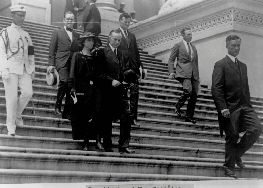 1923